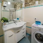 La Casa Di Eio Traditional Apartment