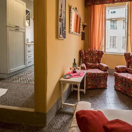 La Casa Di Eio Traditional Apartmán *