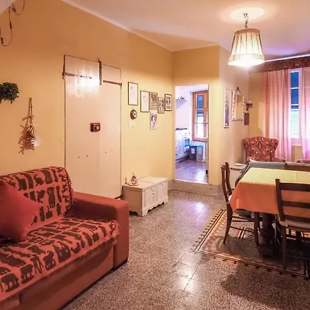 아파트 La Casa Di Eio Traditional